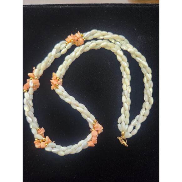 Vintage Mother of Pearl Coral Goldtone Beaded 3 Strand Twisted 22" Necklace - Picture 7 of 7